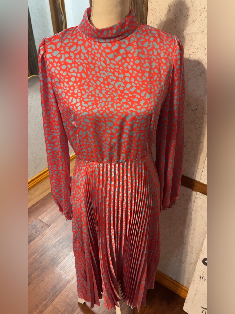 SundayUp Red Blue Abstract Print Pleated Midi Dress L